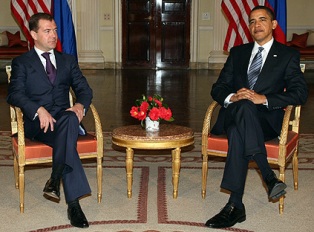 Obama-Medvedev(Kremlin).jpg
